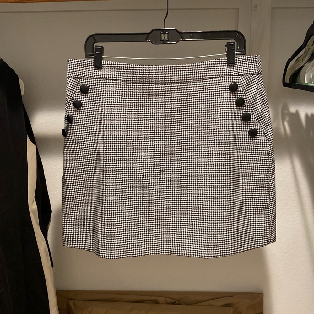 Veronica Beard Black and White Hounds Tooth Skirt